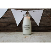 MILKHOUSE CANDLE Barn Dance lõhnaküünal PIIMAPUDEL (227 g)