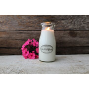 MILKHOUSE CANDLE Lilac & Wildflowers lõhnaküünal PIIMAPUDEL (227 g)