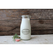 MILKHOUSE CANDLE Peppermint Pine Needle lõhnaküünal PIIMAPUDEL (227 g)