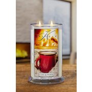 Kringle Candle Cozy & Warm suur kahe tahiga lõhnaküünal (624 g)