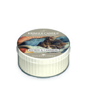 Kringle Candle Kittens & Cashmere lõhnaküünal (42g)