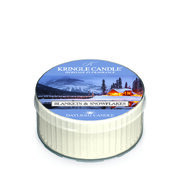 Kringle Candle tekid & Snowflakes lõhnaküünal (42g)